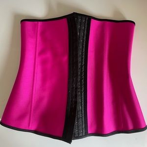 Waist trainer